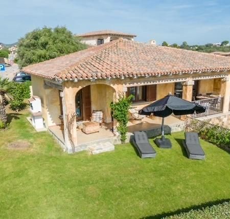 Mansion On The Hill Villa Olbia Exterior photo