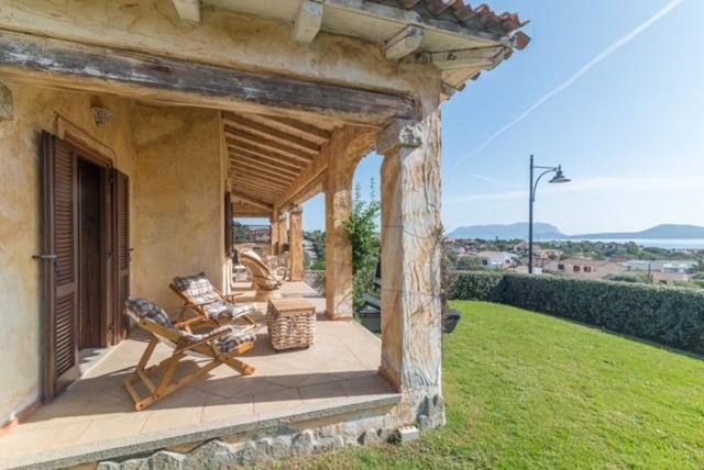 Mansion On The Hill Villa Olbia Exterior photo