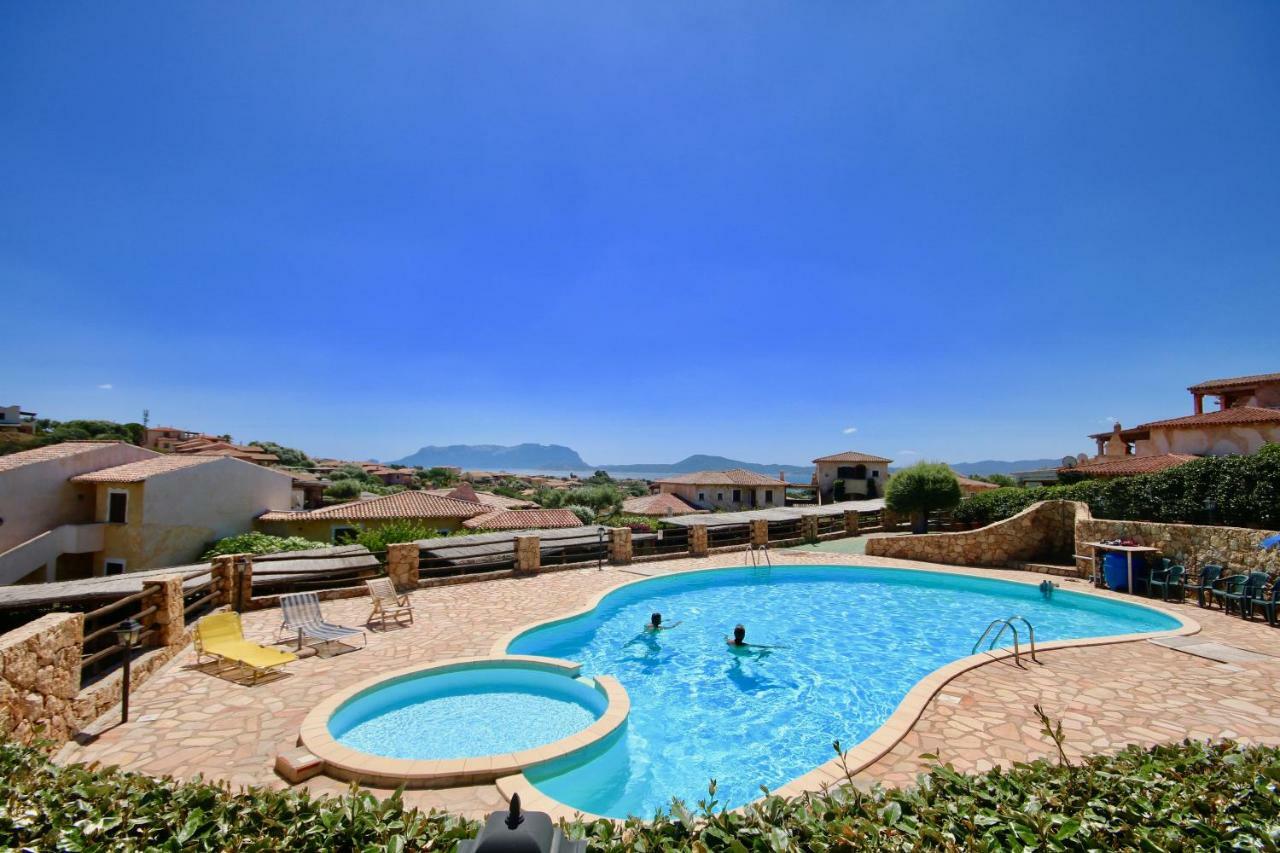 Mansion On The Hill Villa Olbia Exterior photo