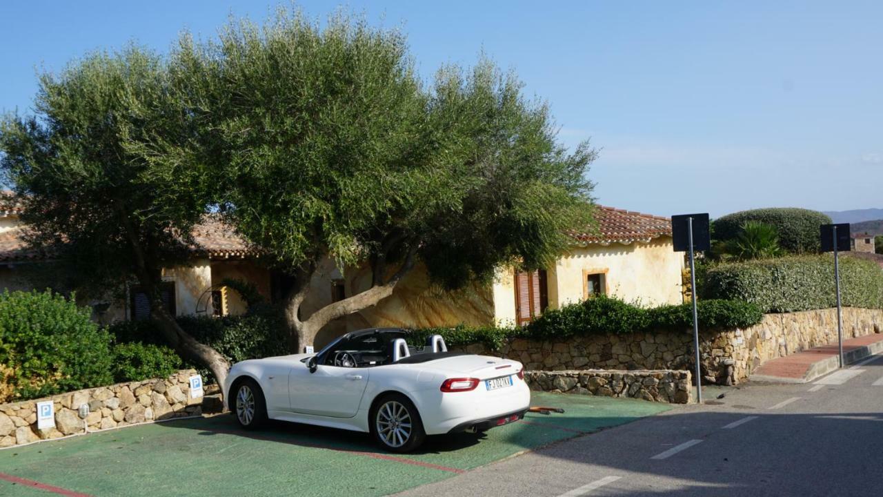 Mansion On The Hill Villa Olbia Exterior photo